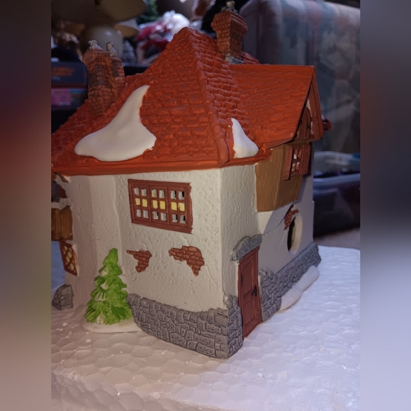 Dept 56 Dickens Village Series - Picture 3 of 4